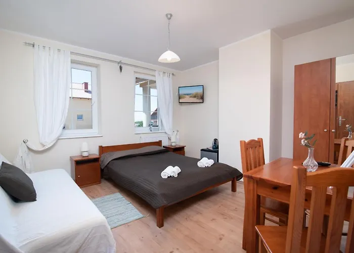 Piastowy Dwor Πάρκο διακοπών Jastrzębia Góra