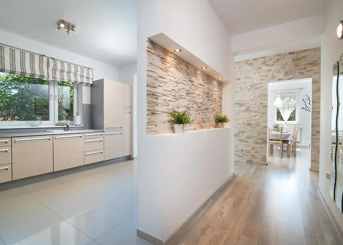 Piastowy Dwor Jastrzębia Góra