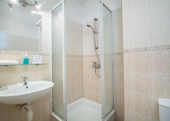 Piastowy Dwor * Jastrzębia Góra